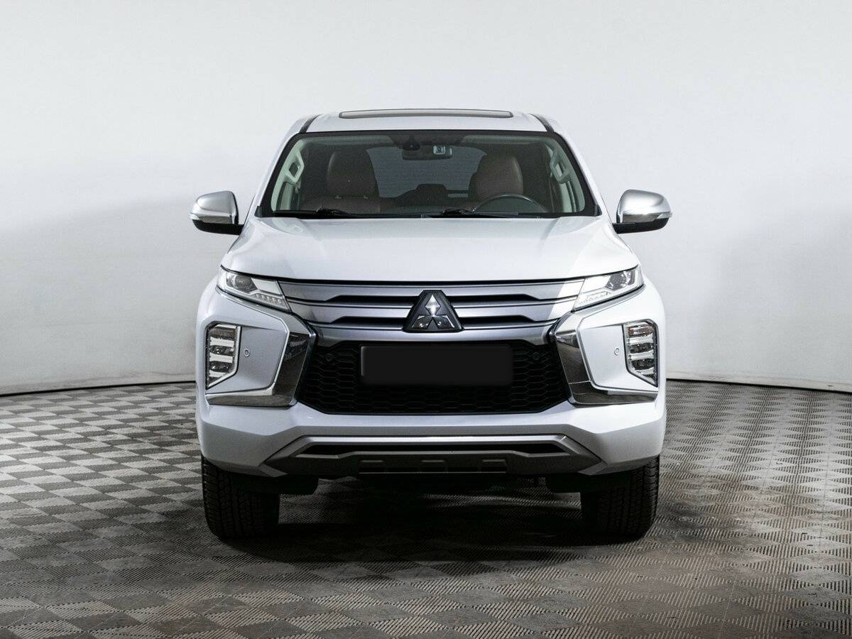Mitsubishi Pajero Sport, 2020 - 66 000 км. | Фото №2