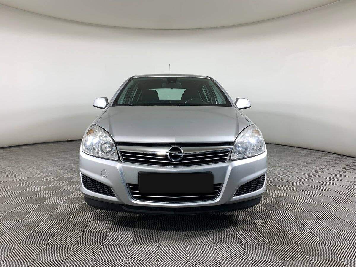 Opel Astra, 2010 - 156 634 км. | Фото №2