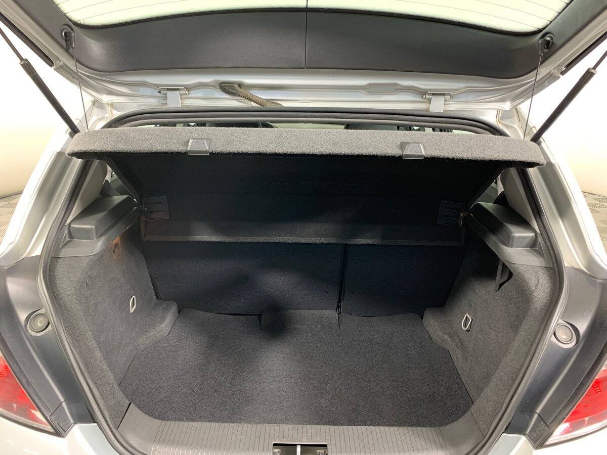 Opel Astra, 2010 Фото №19