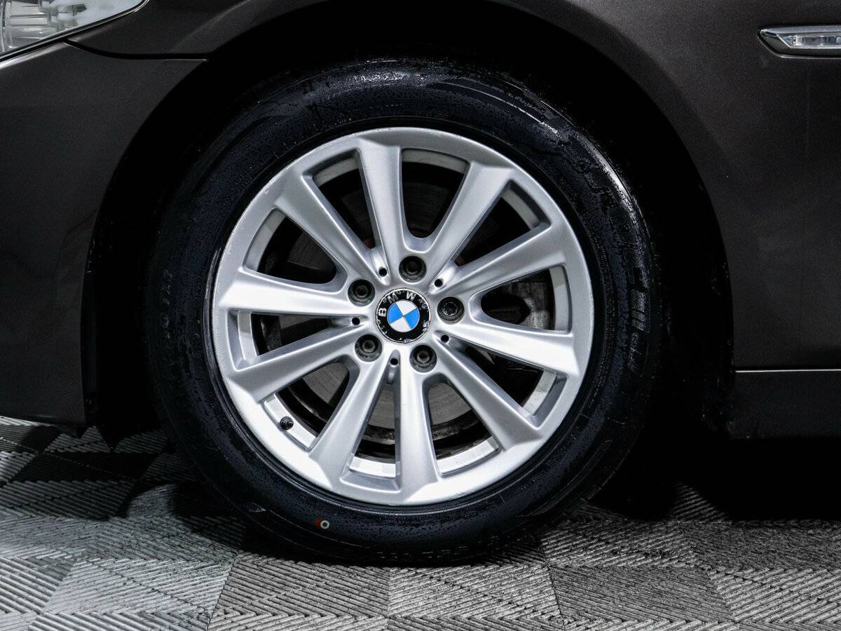 BMW 5 серии 528i, 2012 Фото №15