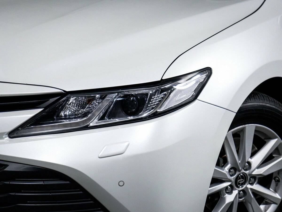 Toyota Camry, 2019 Фото №16