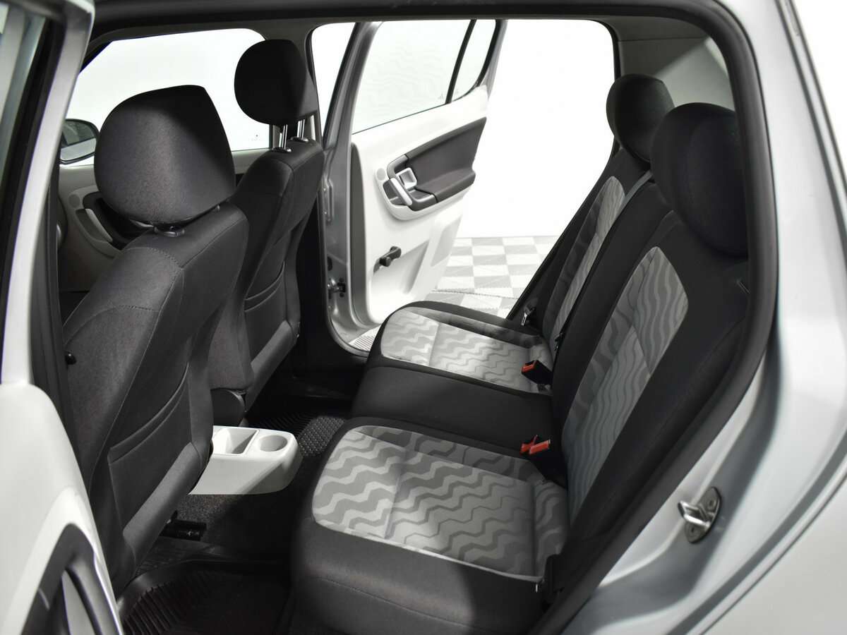 Skoda Fabia, 2009 Фото №12