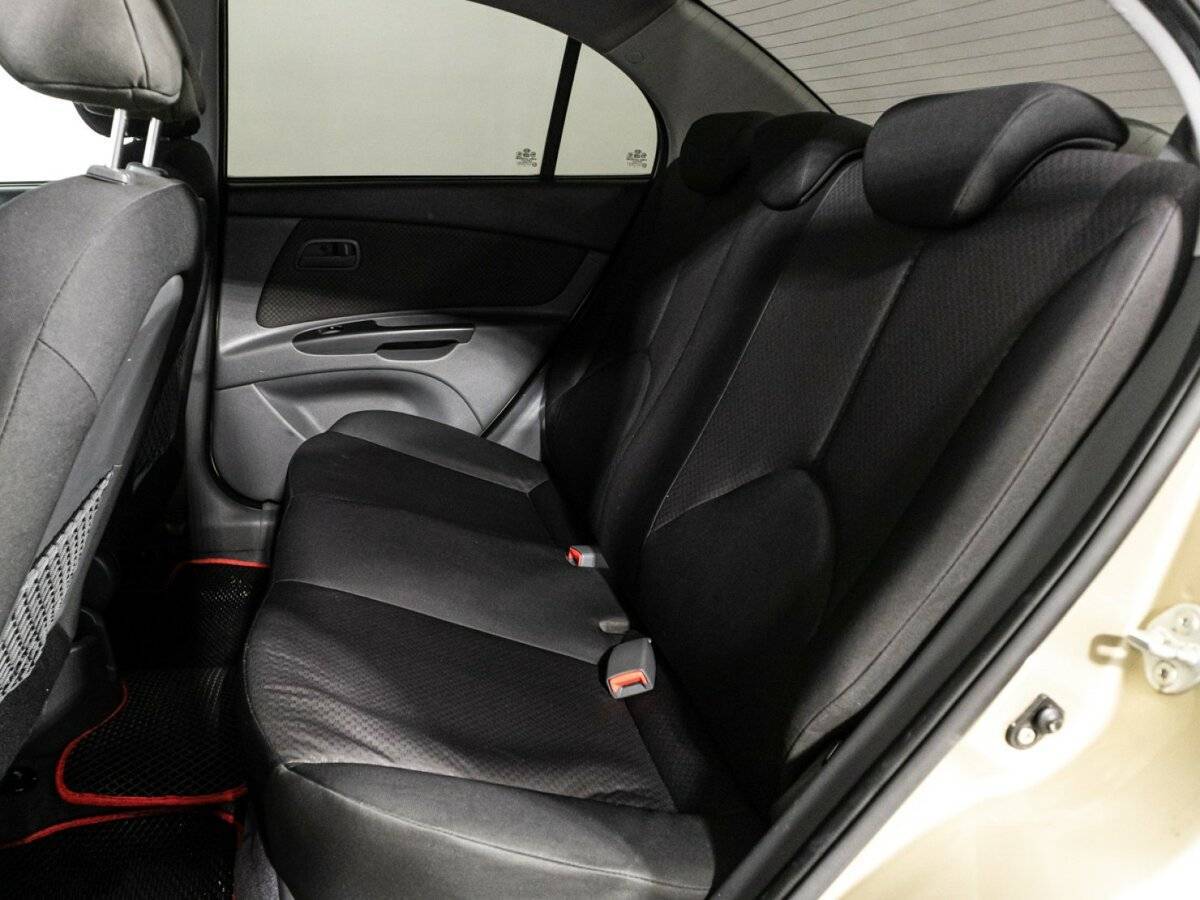 Kia Rio, 2010 Фото №10