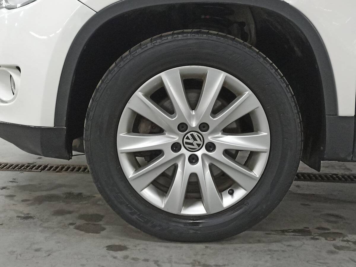 Volkswagen Tiguan, 2010 Фото №18