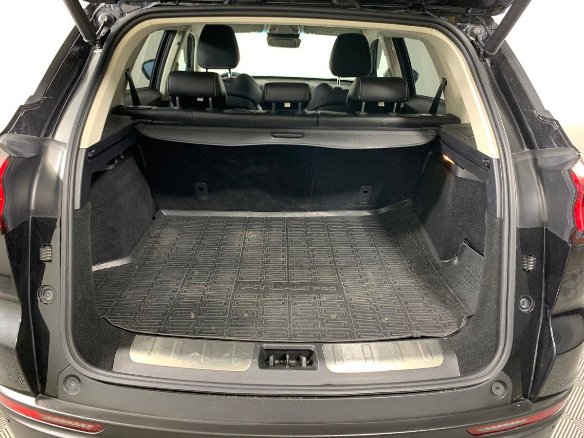 Geely Atlas Pro, 2023 Фото №20