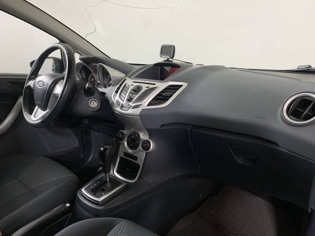 Ford Fiesta, 2011 Фото №14