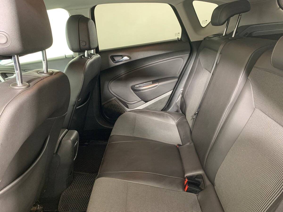 Opel Astra, 2011 Фото №18