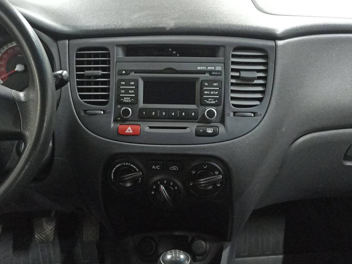 Kia Rio, 2011 Фото №15