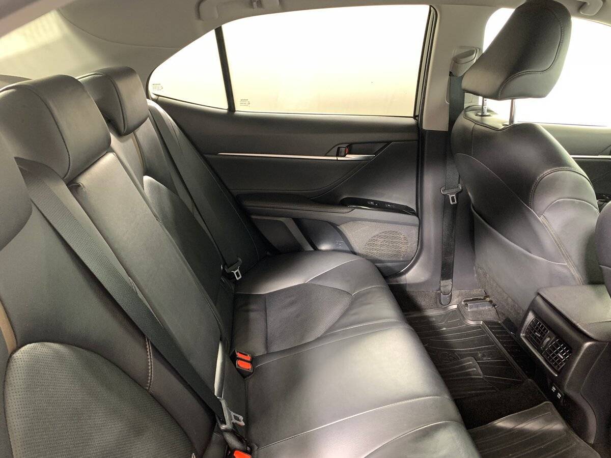 Toyota Camry, 2018 Фото №17