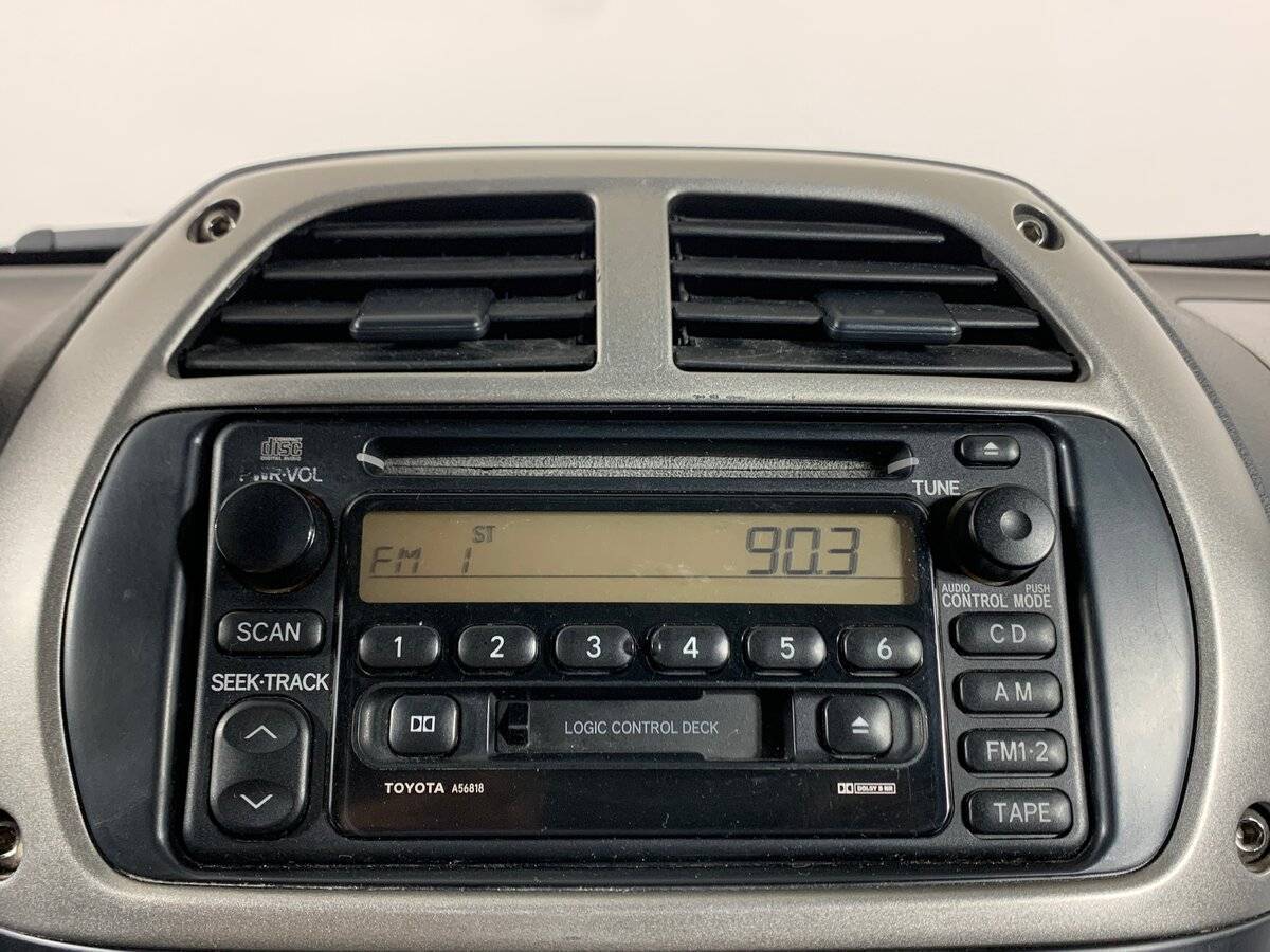 Toyota RAV4, 2002 Фото №15