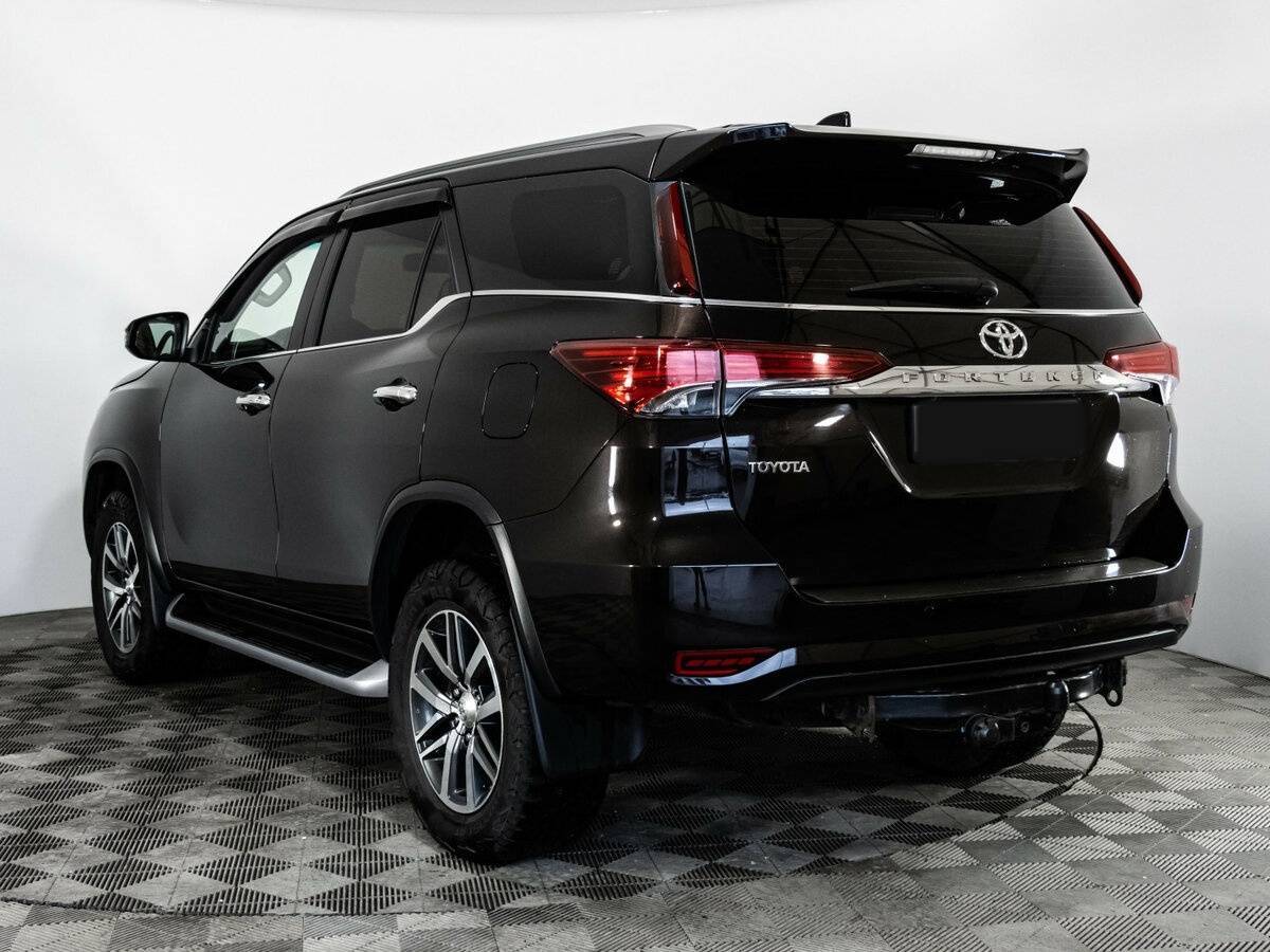 Toyota Fortuner, 2018 Фото №8