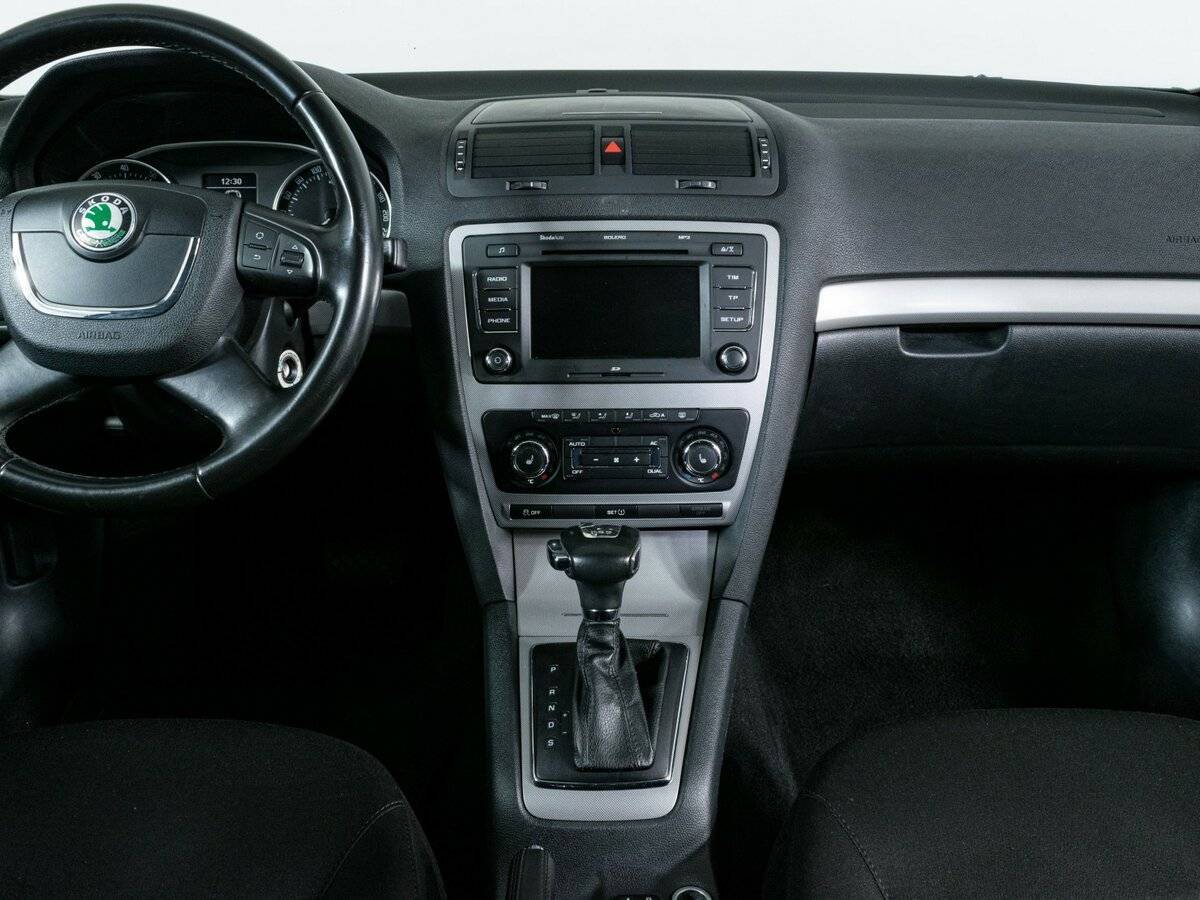 Skoda Octavia DSG7, 2011 Фото №11