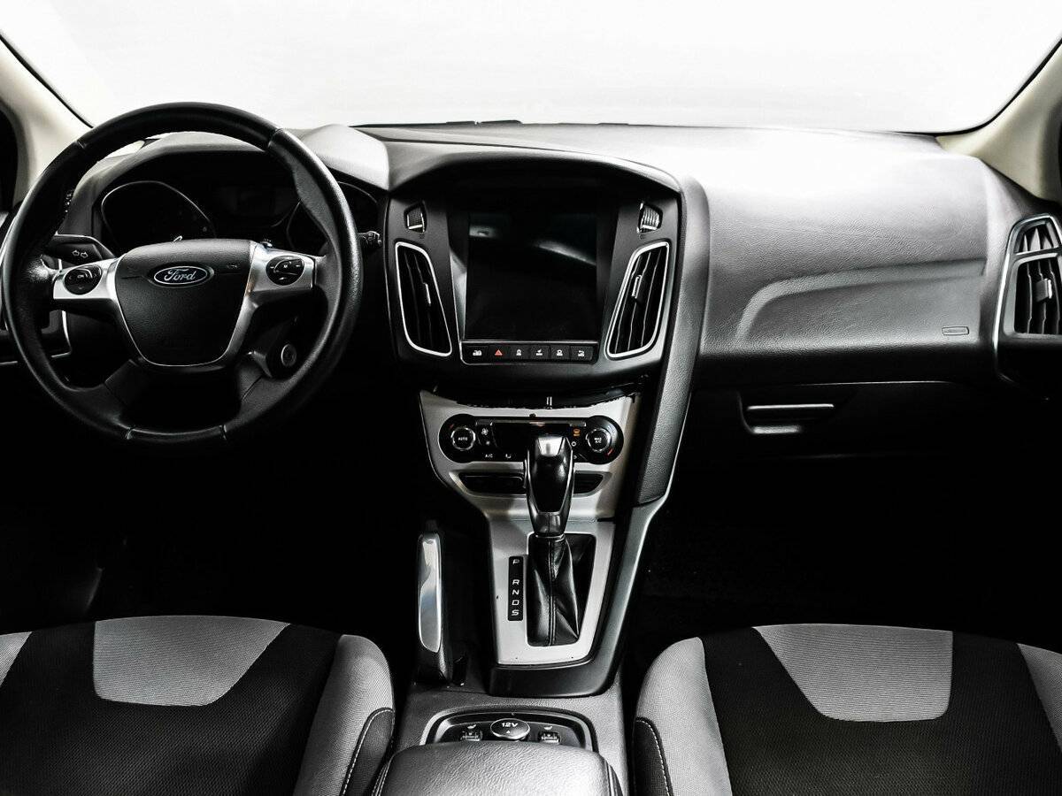 Ford Focus, 2011 Фото №11