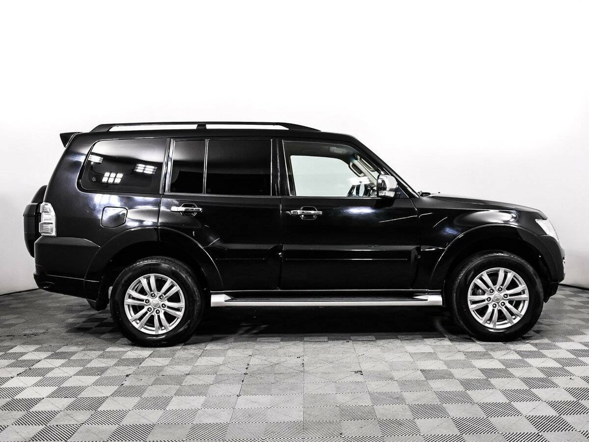 Mitsubishi Pajero, 2017 - 118 460 км. | Фото №4
