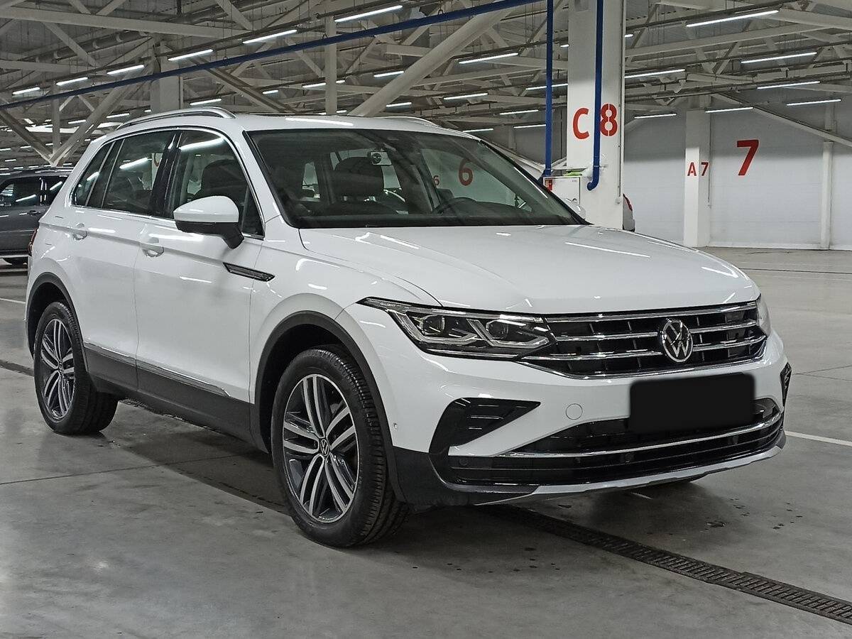 Volkswagen Tiguan, 2022 - 23 141 км. | Фото №3