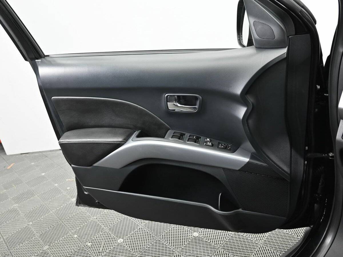 Mitsubishi Outlander, 2008 - 174 000 км. | Фото №7