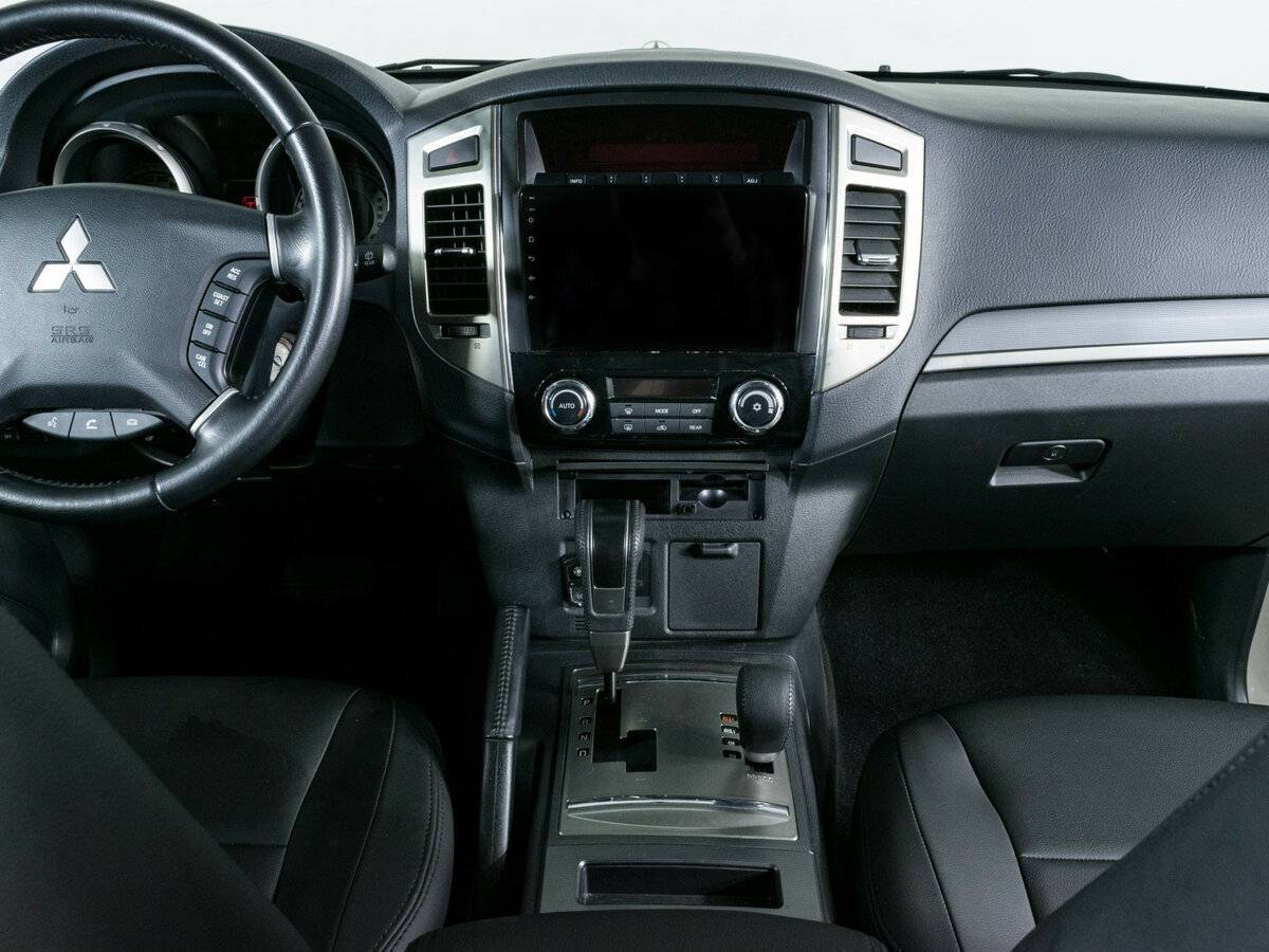 Mitsubishi Pajero, 2021 Фото №9