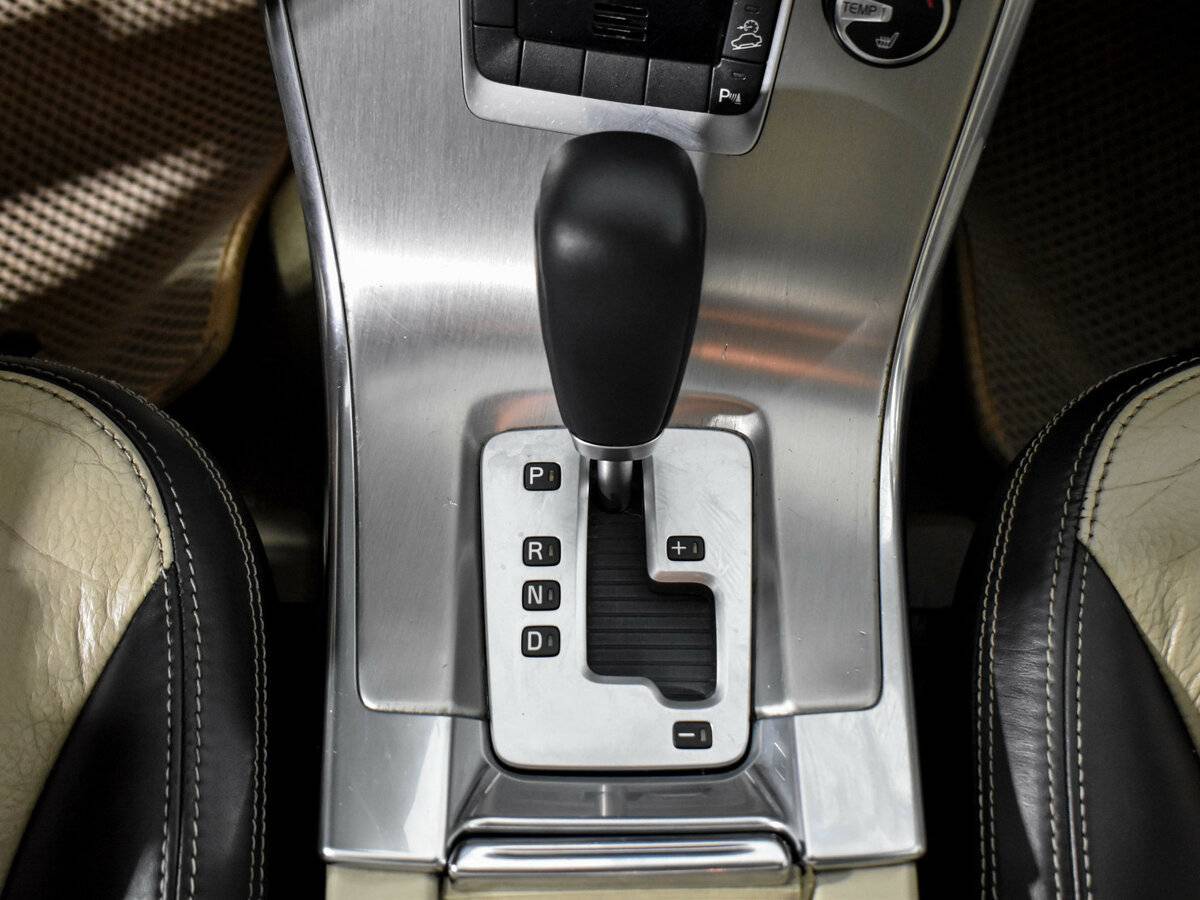 Volvo XC60, 2011 Фото №11