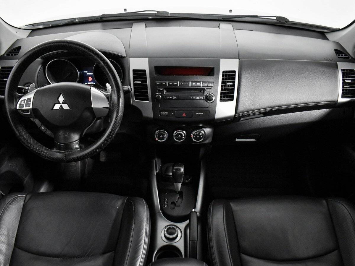 Mitsubishi Outlander, 2011 Фото №13