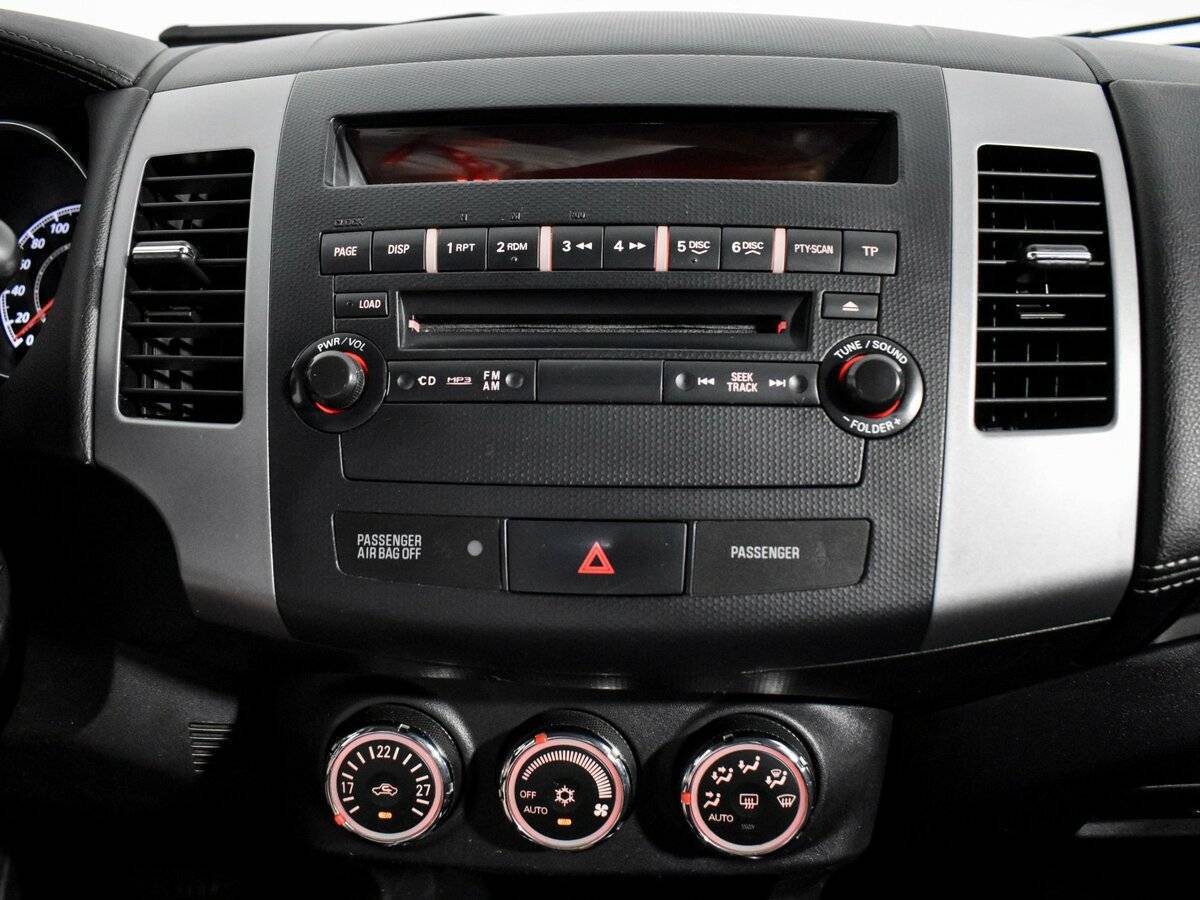 Mitsubishi Outlander, 2011 Фото №16