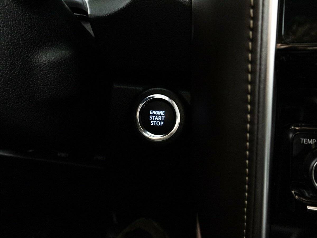 Toyota Fortuner, 2017 Фото №17