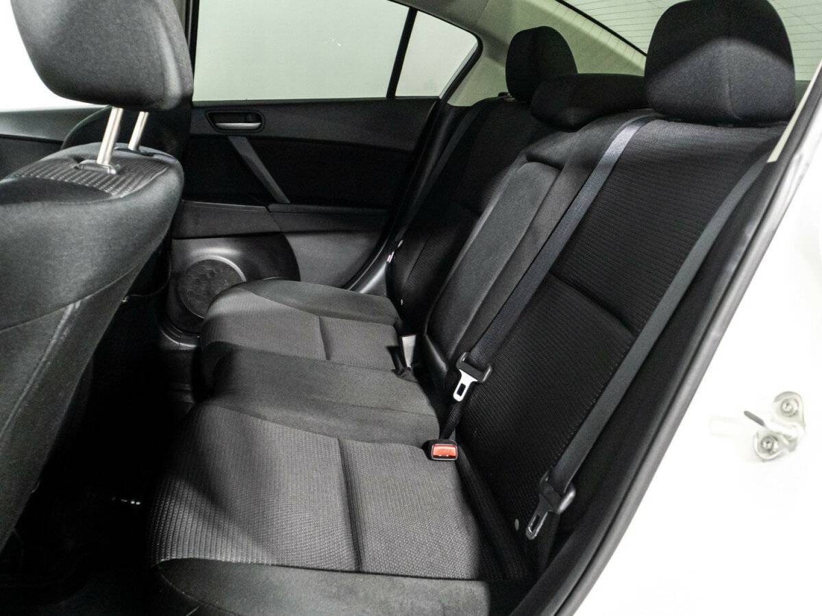 Mazda 3, 2011 Фото №10