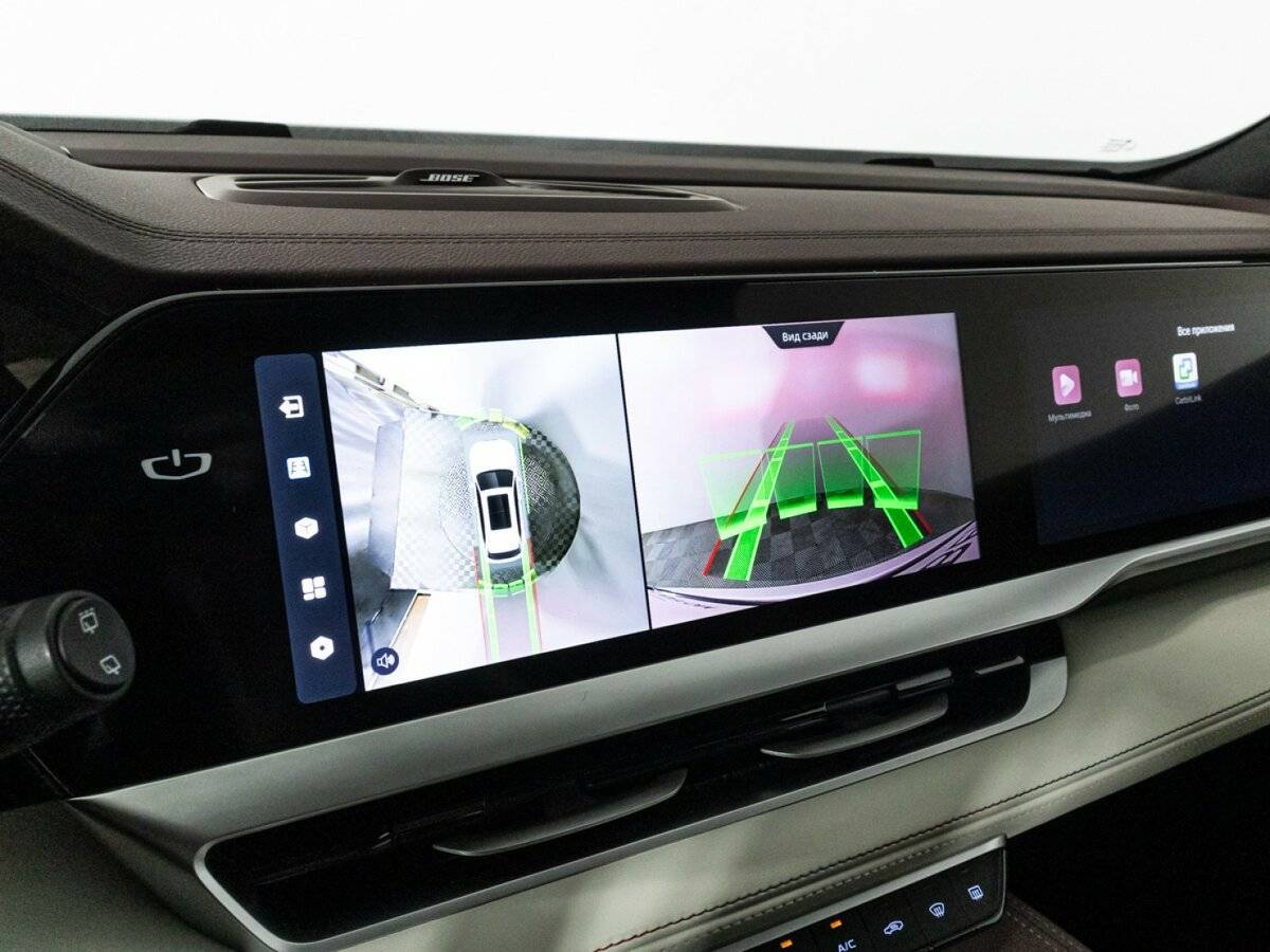 Geely Monjaro, 2023 Фото №20