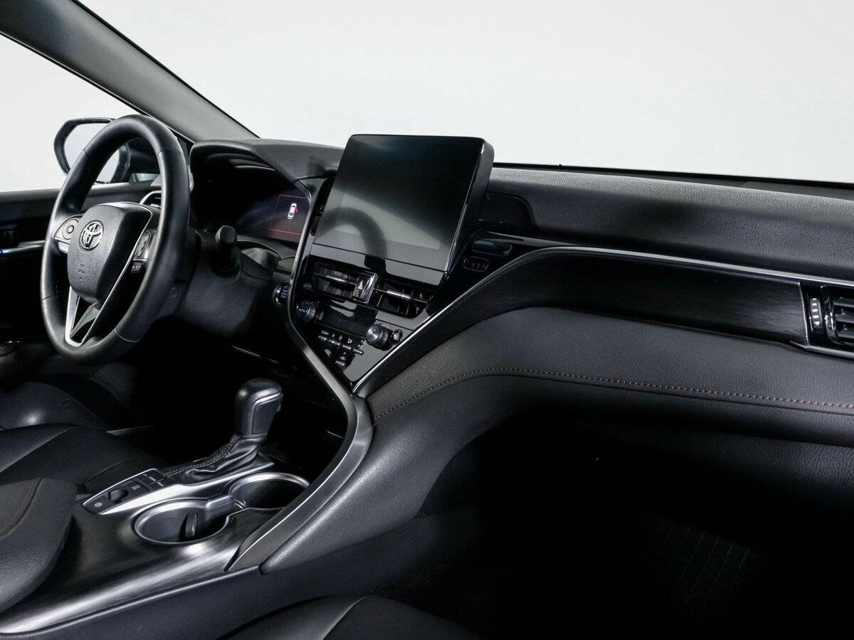 Toyota Camry, 2023 Фото №9