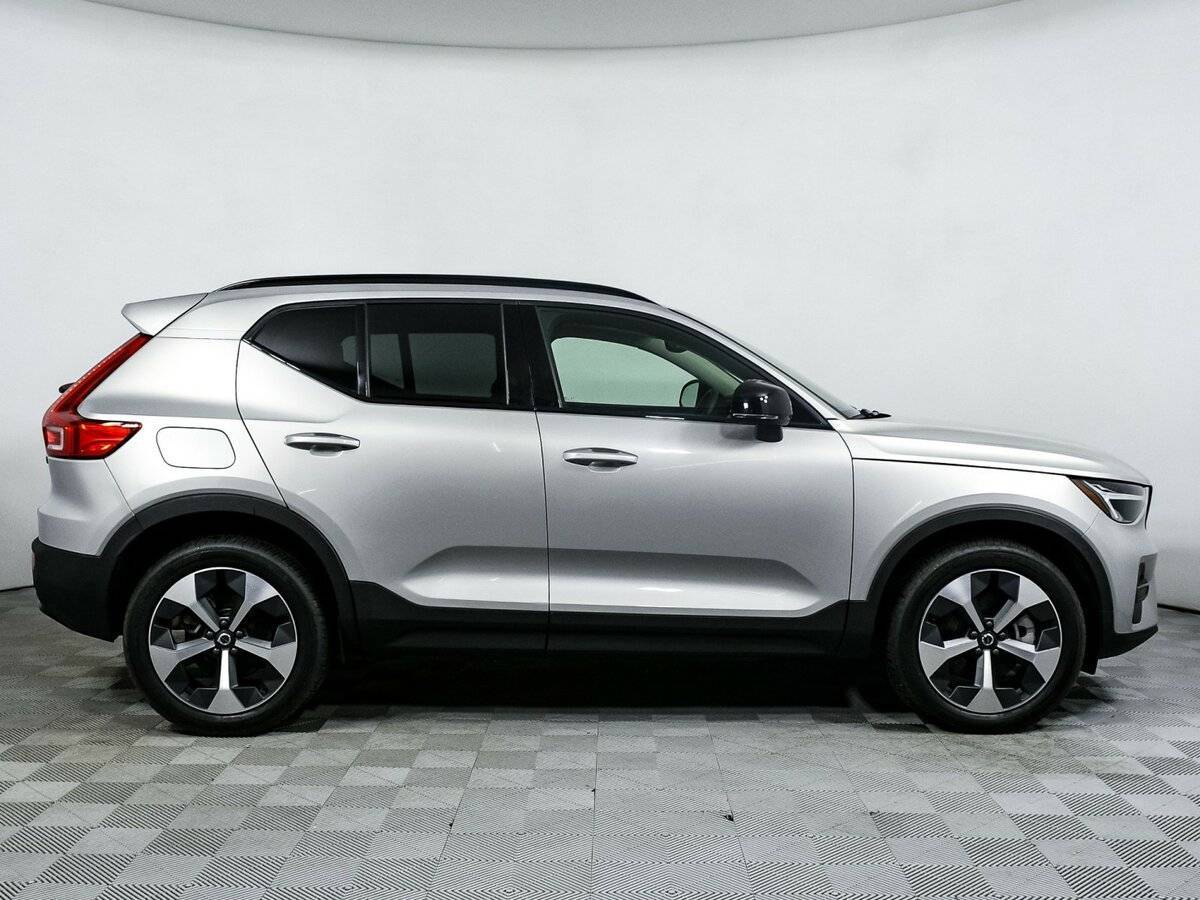 Volvo XC40, 2023 - 1 500 км. | Фото №4