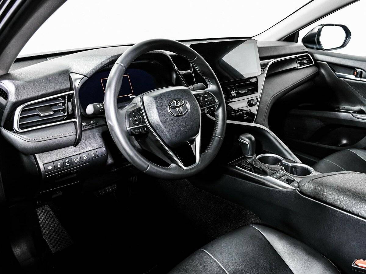 Toyota Camry, 2023 Фото №13
