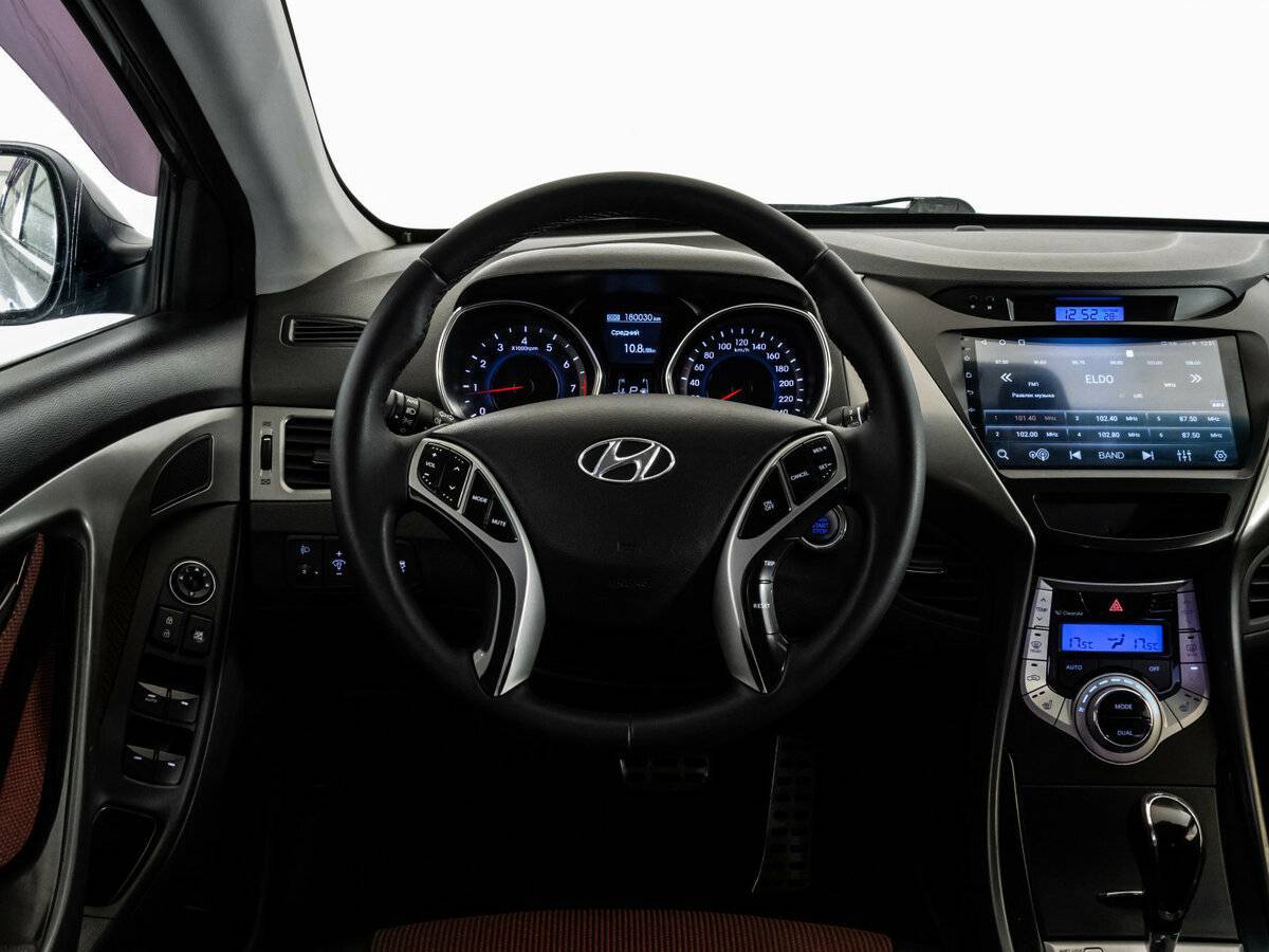 Hyundai Elantra, 2011 Фото №9