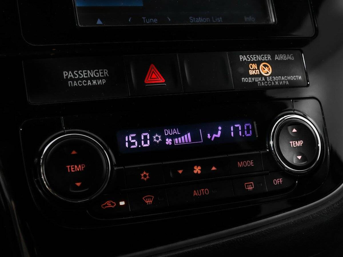 Mitsubishi Outlander, 2015 Фото №17