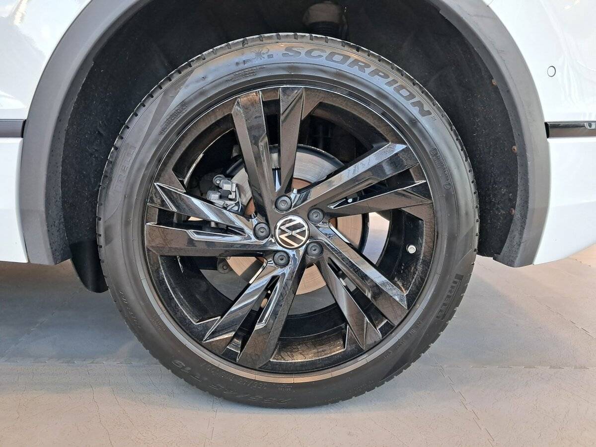 Volkswagen Tiguan, 2021 Фото №18