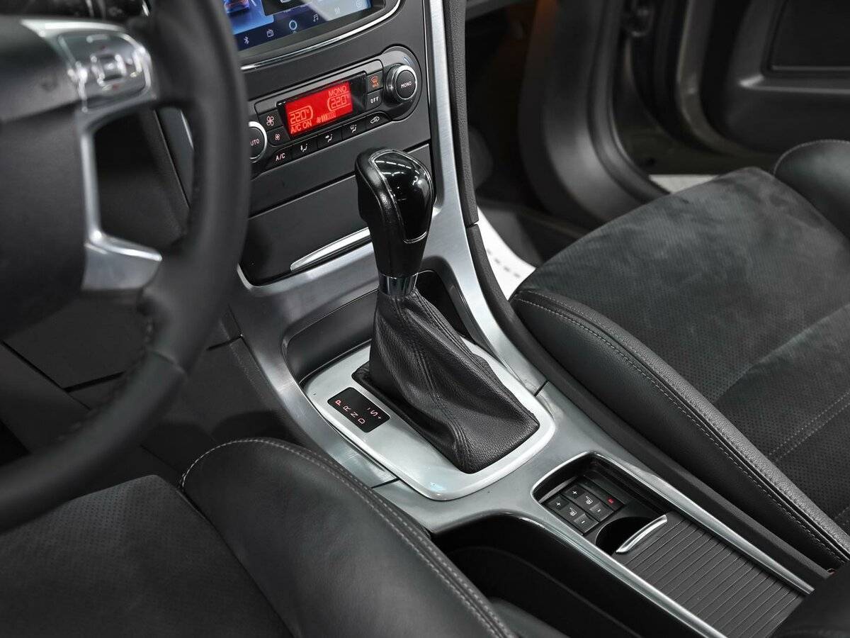 Ford Mondeo, 2010 Фото №10