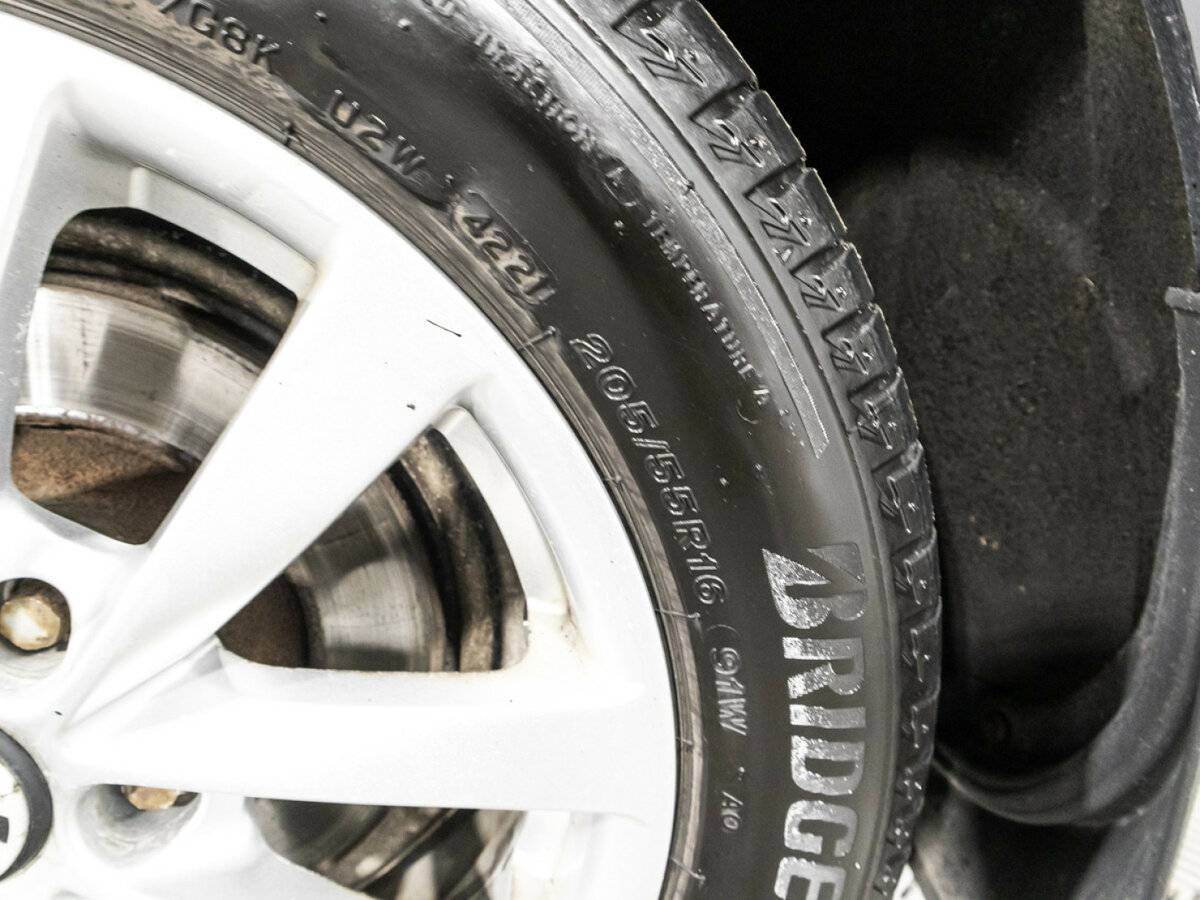 Volkswagen Passat, 2011 - 277 907 км. | Фото №2