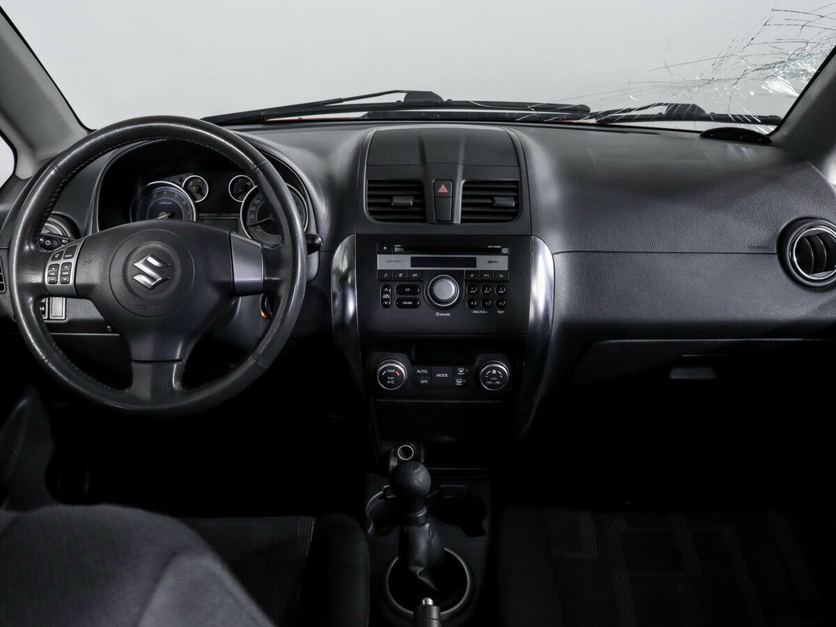 Suzuki SX4 I (Classic) Рестайлинг, 2010 Фото №10