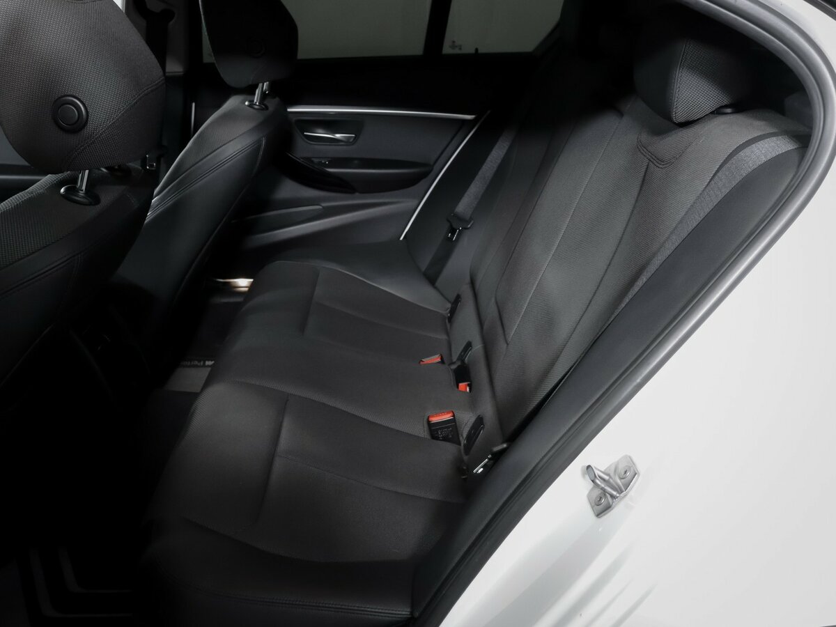 BMW 3 серии 320d xDrive VI (F3x) Рестайлинг, 2016 Фото №8