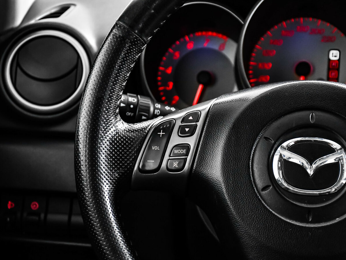 Mazda 3 I (BK) Рестайлинг, 2007 Фото №16