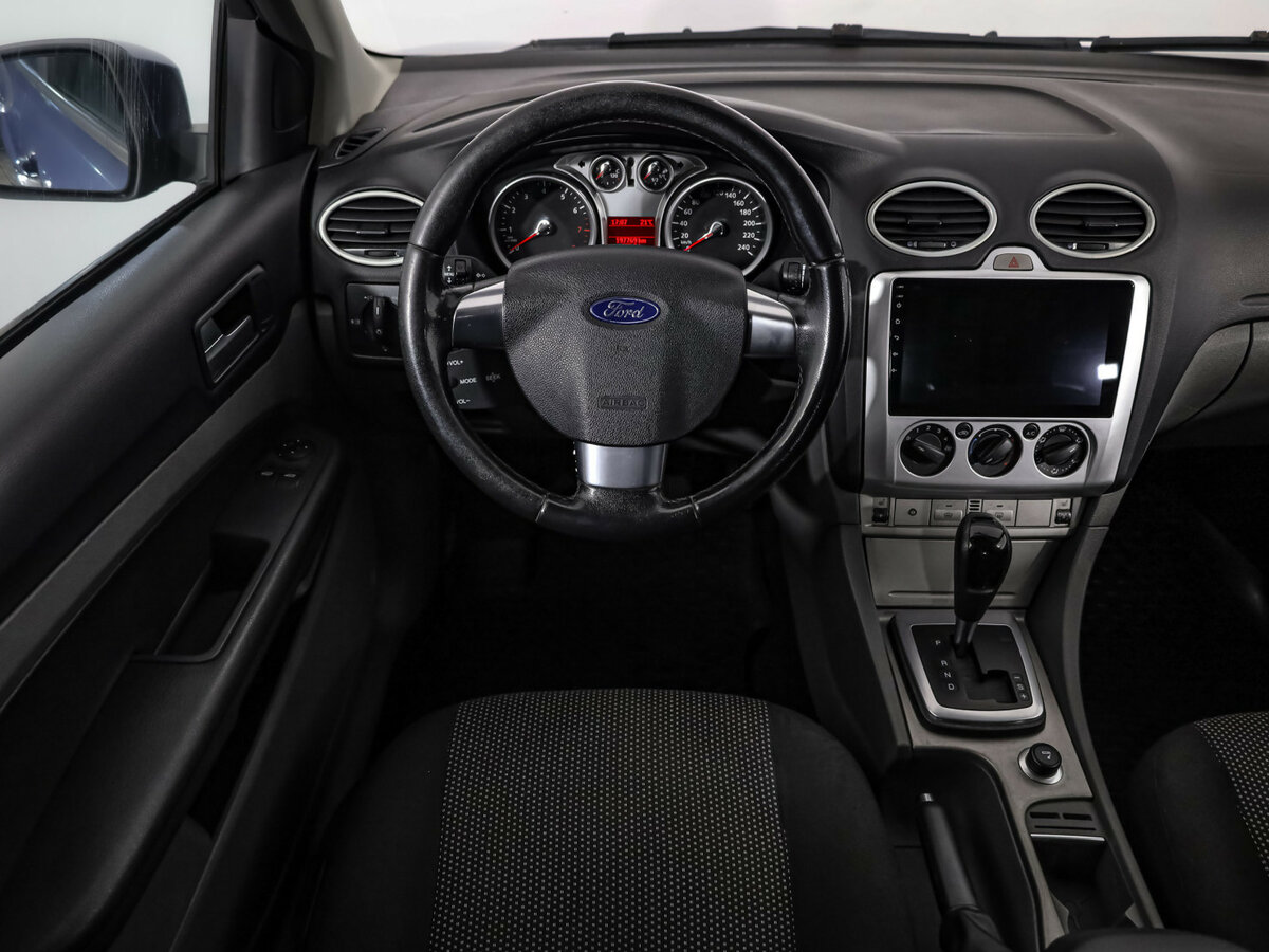 Ford Focus II Рестайлинг, 2009 Фото №9