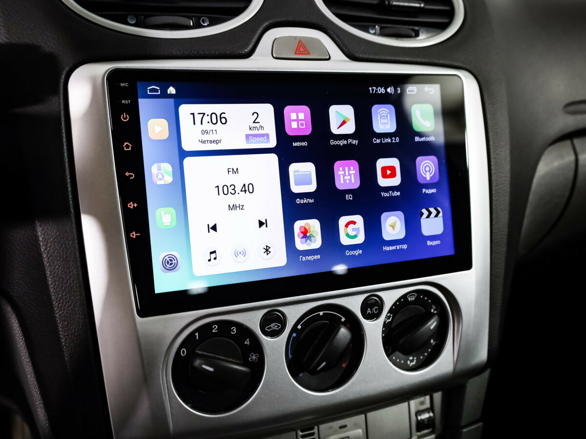 Ford Focus II Рестайлинг, 2009 Фото №14