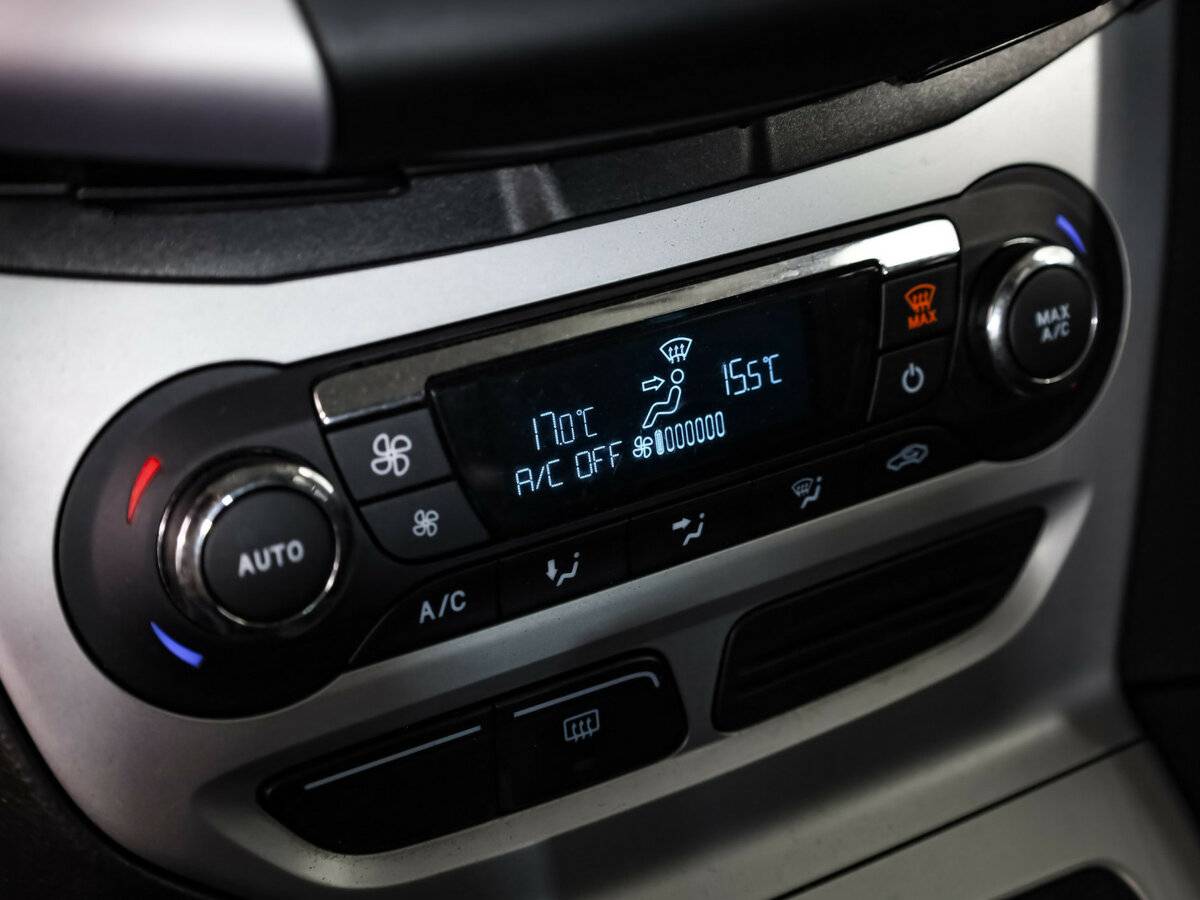 Ford Focus III, 2011 Фото №16