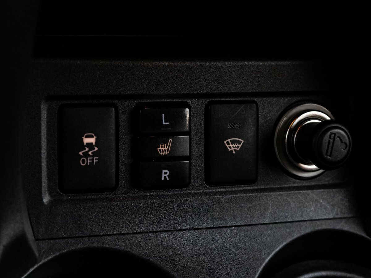 Toyota RAV4 III (XA30) Рестайлинг, 2010 Фото №16