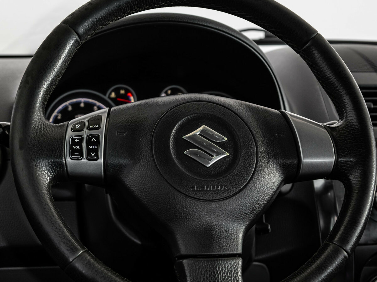 Suzuki SX4 I (Classic) Рестайлинг, 2011 Фото №9