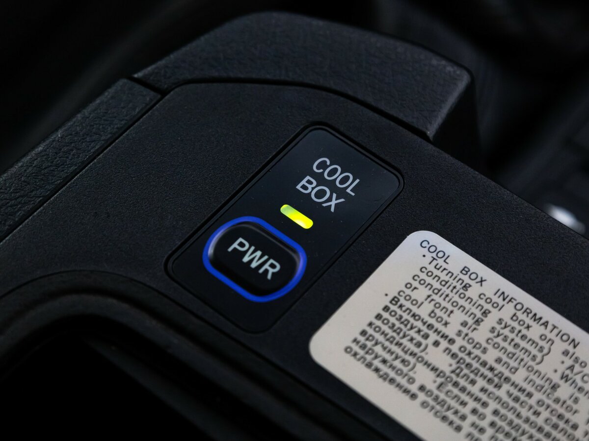 Toyota Land Cruiser Prado 150 Series Рестайлинг 2, 2019 Фото №26