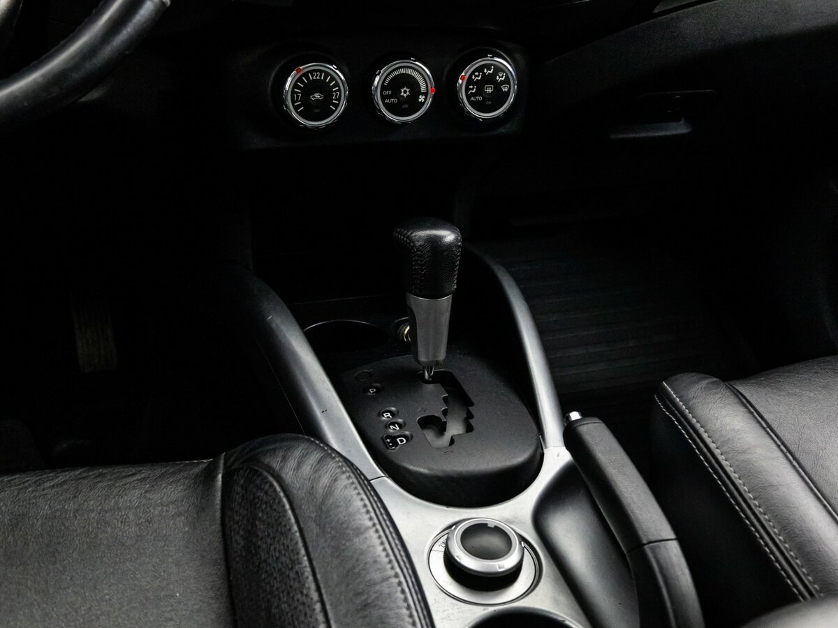 Mitsubishi Outlander II Рестайлинг, 2010 Фото №9