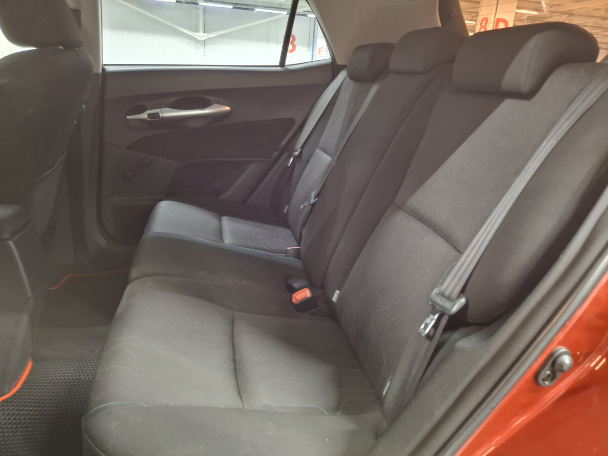 Toyota Auris I Рестайлинг, 2010 Фото №12