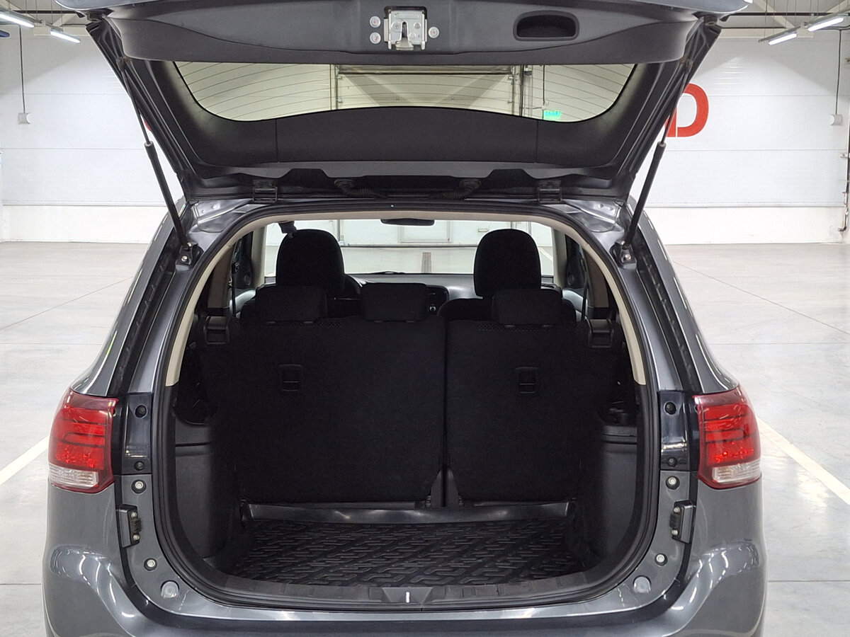 Mitsubishi Outlander III Рестайлинг 2, 2015 Фото №10