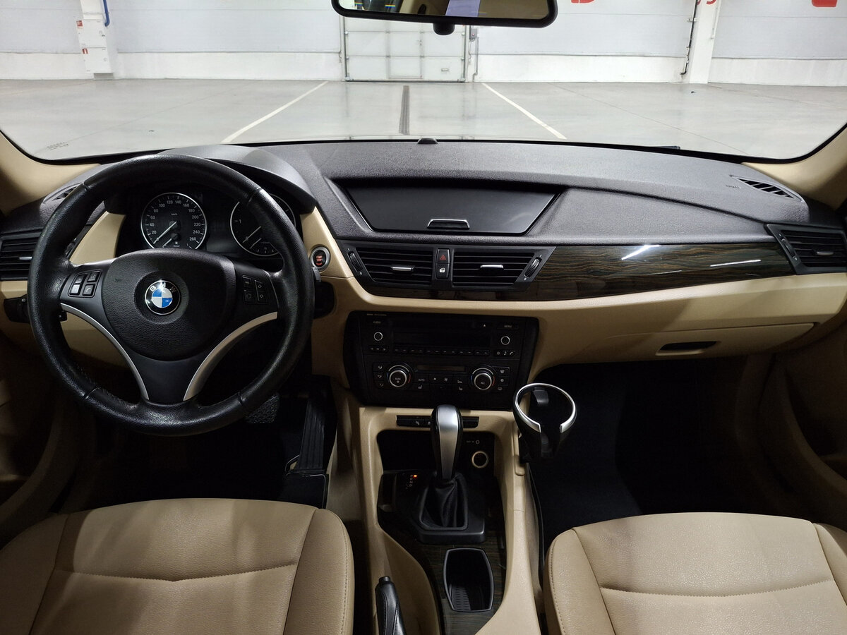 BMW X1 20d I (E84), 2012 Фото №14