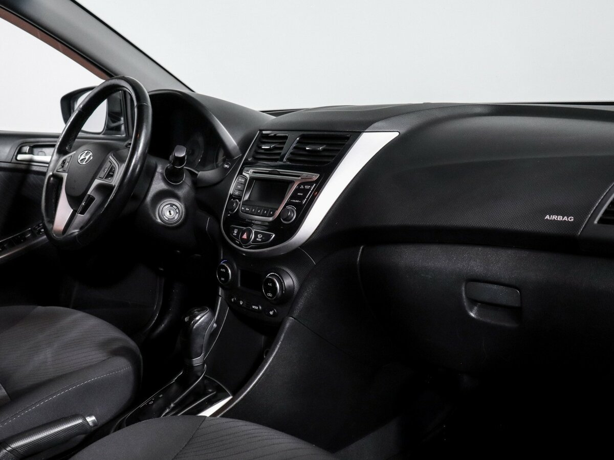 Hyundai Solaris I Рестайлинг, 2015 Фото №7