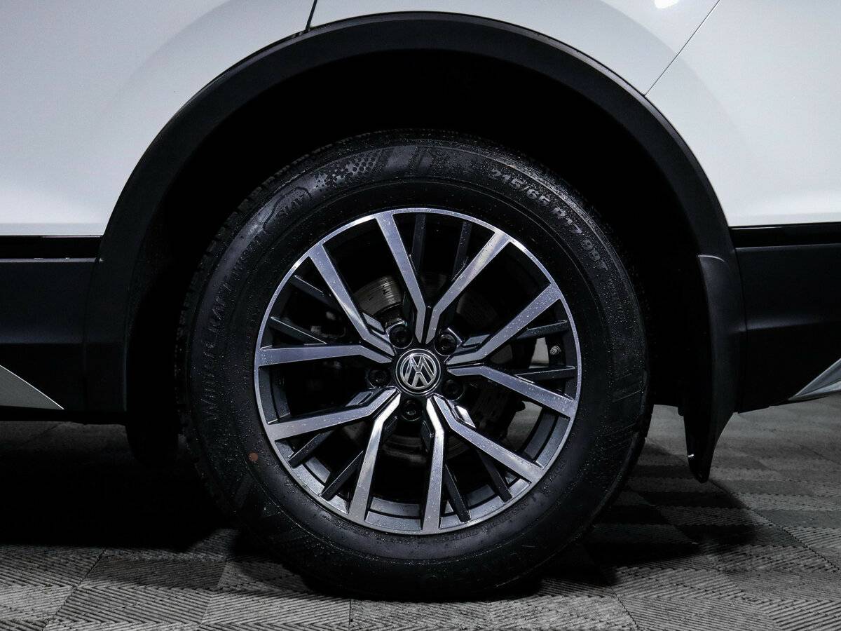 Volkswagen Tiguan II, 2020 Фото №12